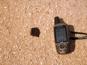 in-situ-photos-of-desert-meteorites-43