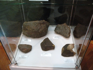 Meteorite-excibition-in-Swidnica-Museum-2012-l
