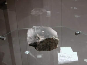 meteorite-exhibition-in-mineralogical-museum-2010