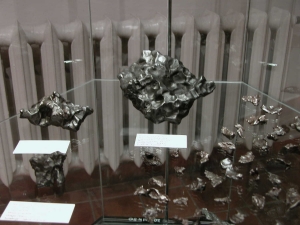 meteorite-exhibition-in-mineralogical-museum-2016